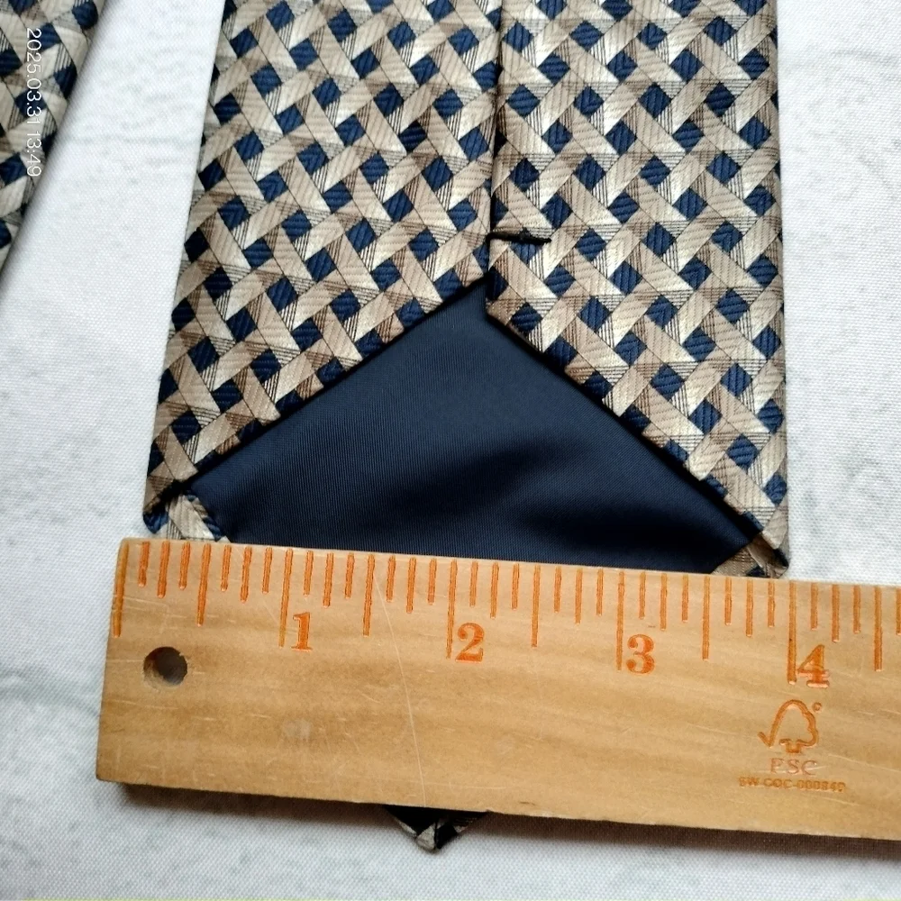 Luigi Valentino Men's Necktie Geometric Weave Patterned Tie Classic Luxury